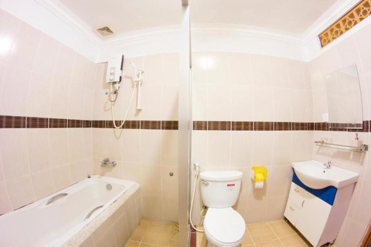 Rs Central Apartments - 200M To Royal Palace プノンペン エクステリア 写真